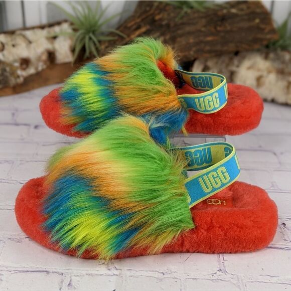 UGG Fluff Yeah Slide Tie Dye Slippers - Picture 4 of 9